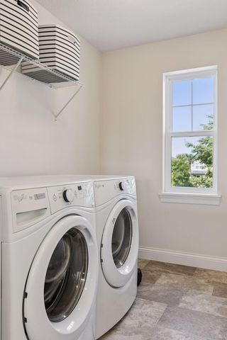 4061 San Vitero Circle, Chaska, MN 55318
