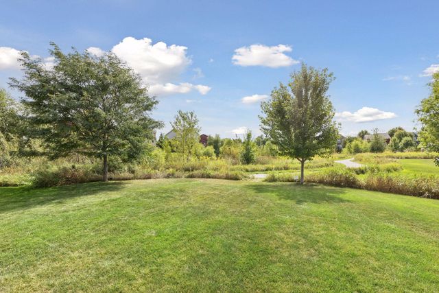 4061 San Vitero Circle, Chaska, MN 55318