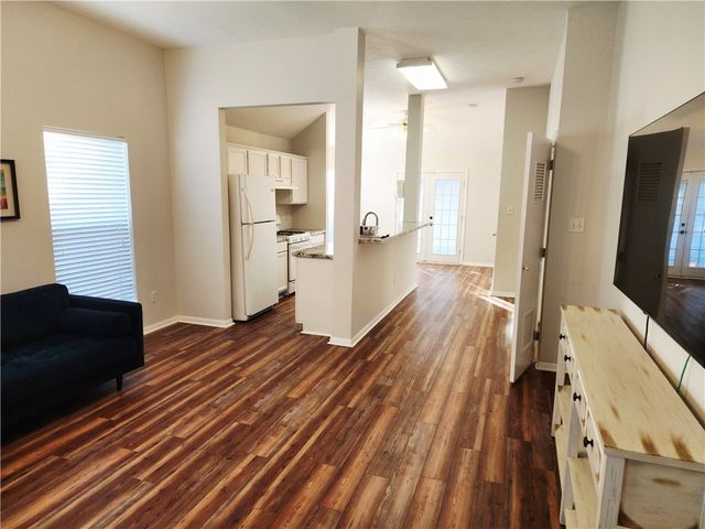 2423 Pintail Loop, College Station, TX 77845