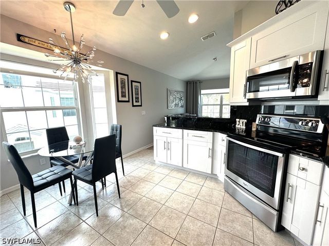 5944 Sand Wedge LN 1108, Naples, FL 34110