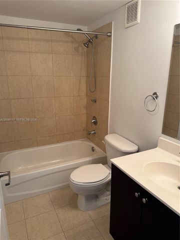 820 N 17th Avenue, Hollywood, FL 33020