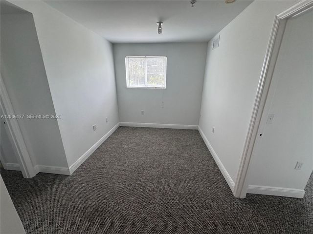 820 N 17th Avenue, Hollywood, FL 33020