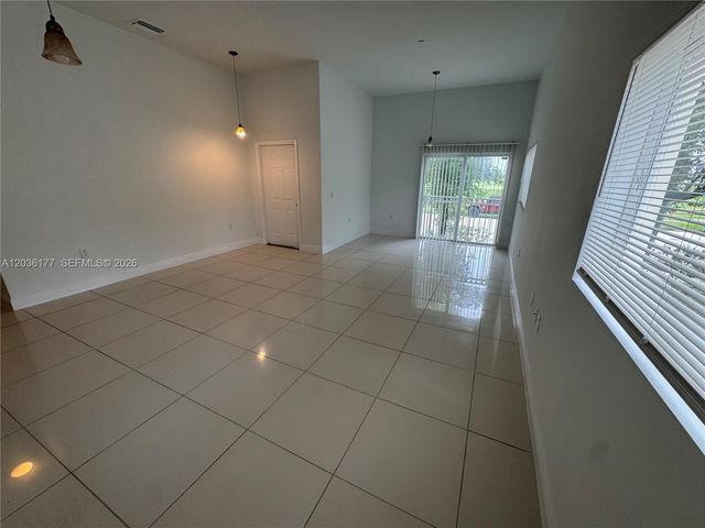 820 N 17th Avenue, Hollywood, FL 33020