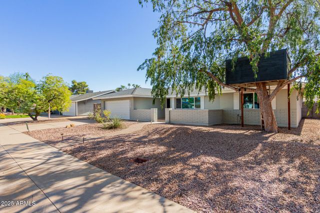 1959 E LAGUNA Drive, Tempe, AZ 85282