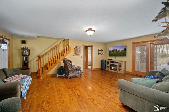 2544 Scofield Carleton Road, Carleton, MI 48117