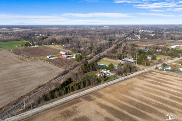 2544 Scofield Carleton Road, Carleton, MI 48117