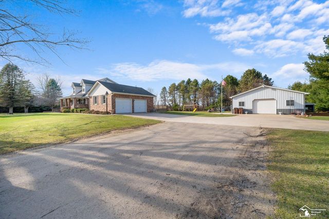 2544 Scofield Carleton Road, Carleton, MI 48117