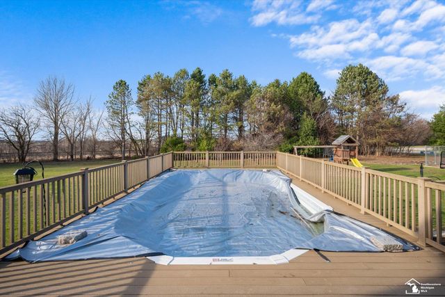 2544 Scofield Carleton Road, Carleton, MI 48117