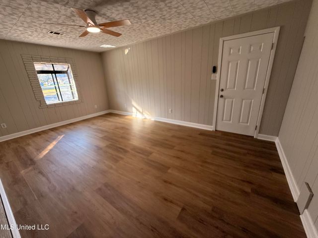 7112 Melon Drive, Biloxi, MS 39532