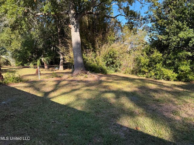 7112 Melon Drive, Biloxi, MS 39532