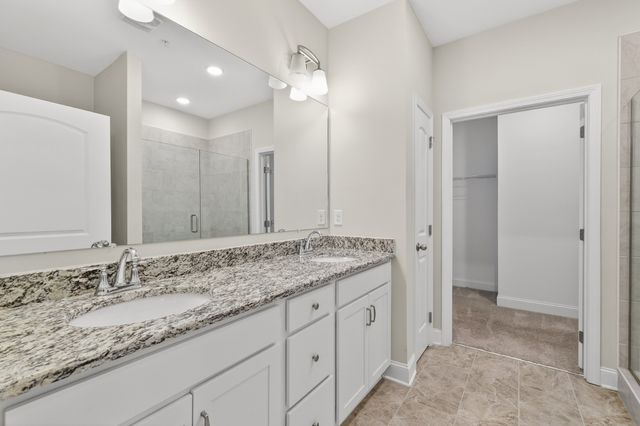 215 Trevor Dr, Mount Juliet, TN 37122