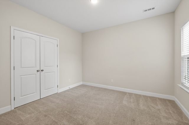 215 Trevor Dr, Mount Juliet, TN 37122