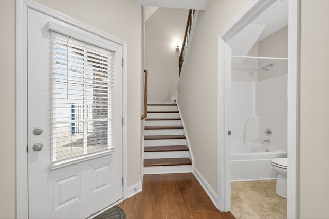 215 Trevor Dr, Mount Juliet, TN 37122