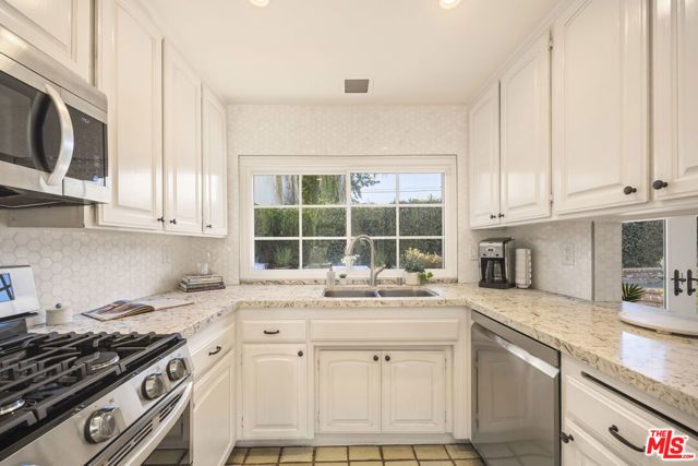 11139 Hortense Street, North Hollywood (los Angeles), CA 91602