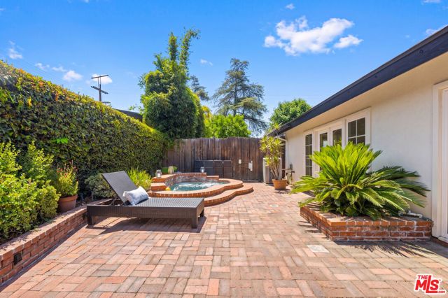 11139 Hortense Street, North Hollywood (los Angeles), CA 91602