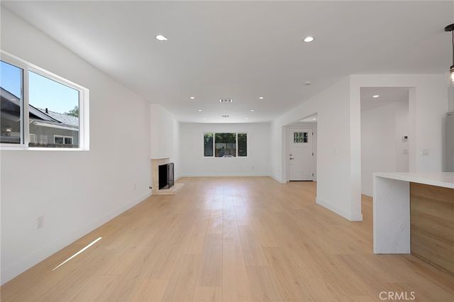 7950 Sausalito Avenue, West Hills, CA 91304