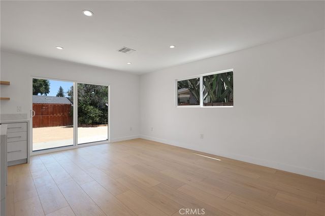 7950 Sausalito Avenue, West Hills, CA 91304