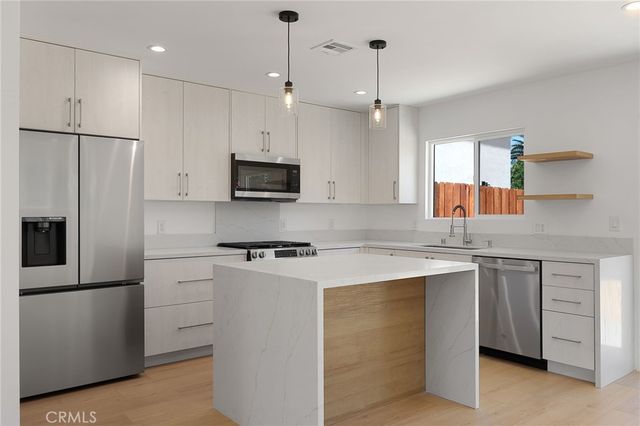 7950 Sausalito Avenue, West Hills, CA 91304