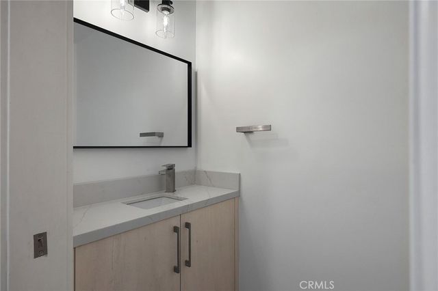 7950 Sausalito Avenue, West Hills, CA 91304