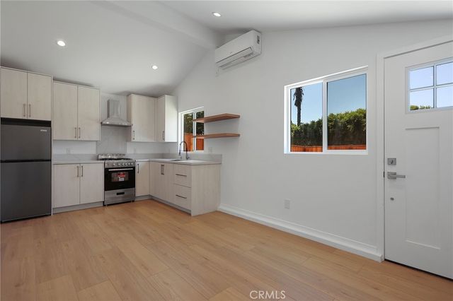 7950 Sausalito Avenue, West Hills, CA 91304