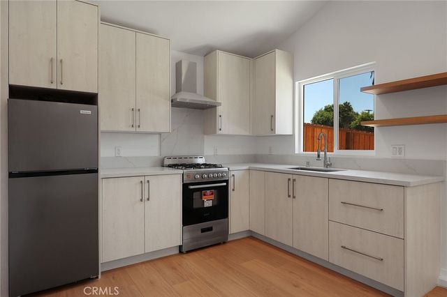7950 Sausalito Avenue, West Hills, CA 91304