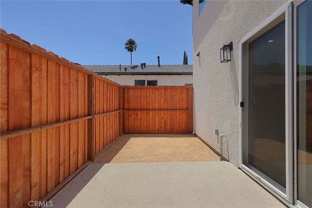 7950 Sausalito Avenue, West Hills, CA 91304