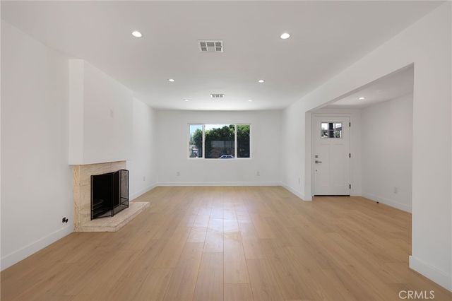 7950 Sausalito Avenue, West Hills, CA 91304