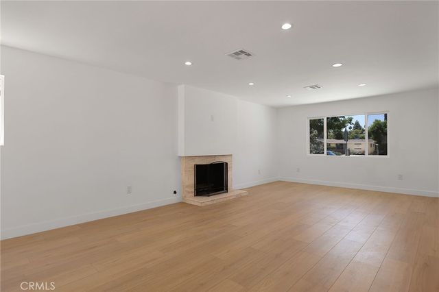 7950 Sausalito Avenue, West Hills, CA 91304