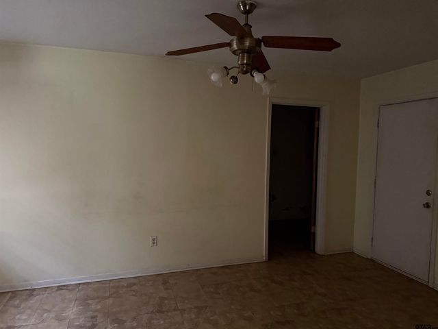 13259 County Road 2220, Whitehouse, TX 75791