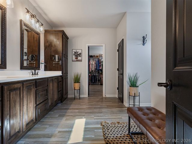 26498 Columbia Crest Drive, Claremore, OK 74019