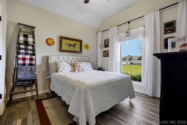 26498 Columbia Crest Drive, Claremore, OK 74019