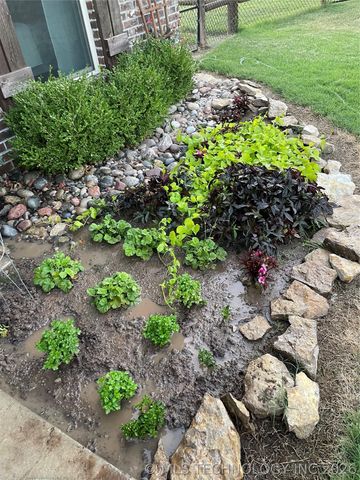 26498 Columbia Crest Drive, Claremore, OK 74019