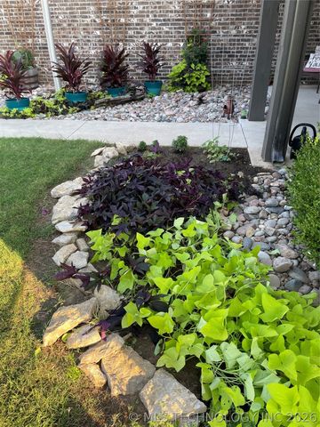 26498 Columbia Crest Drive, Claremore, OK 74019