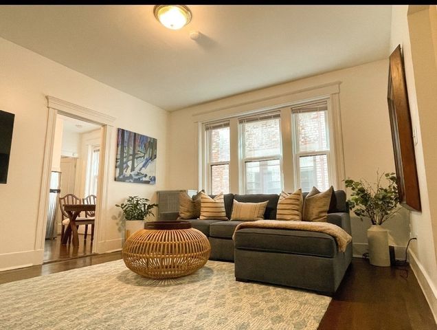 1870 Commonwealth Avenue 8, Boston, MA 02135