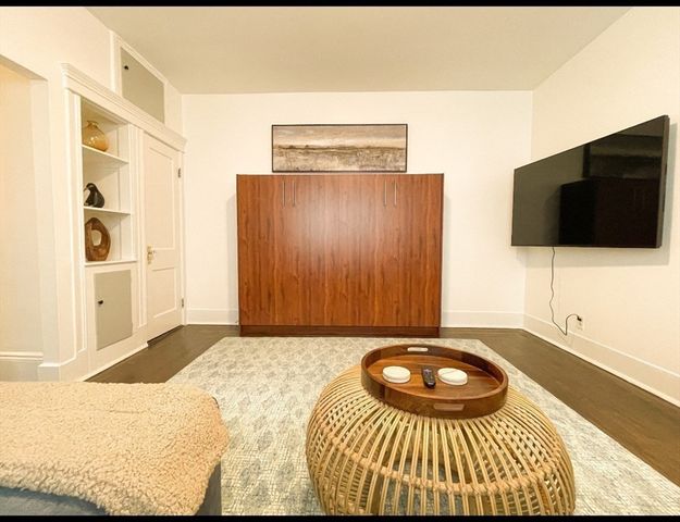 1870 Commonwealth Avenue 8, Boston, MA 02135