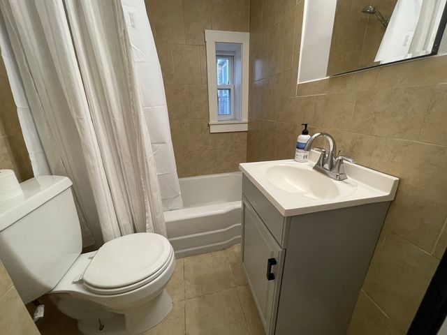 1870 Commonwealth Avenue 8, Boston, MA 02135