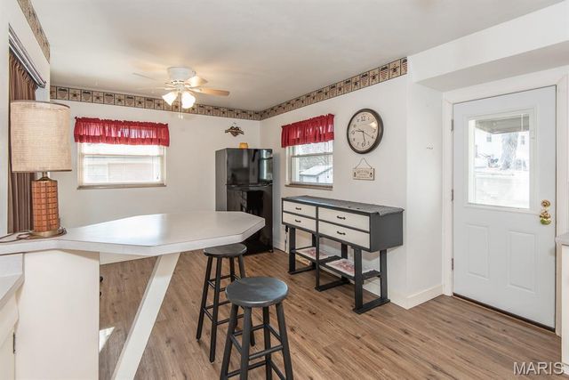 8408 Hawkesbury Drive, St Louis, MO 63121