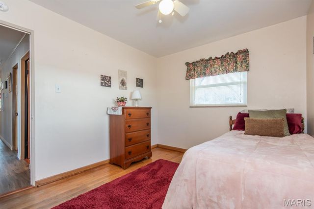 8408 Hawkesbury Drive, St Louis, MO 63121