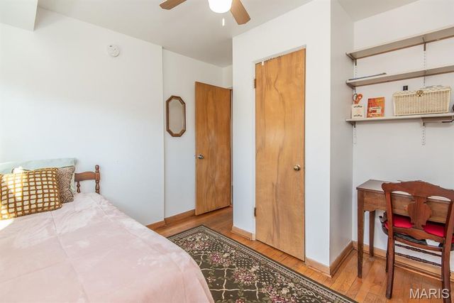 8408 Hawkesbury Drive, St Louis, MO 63121