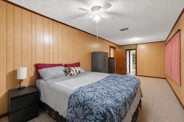 675 E BAY AVENUE, Eagle Lake, FL 33839