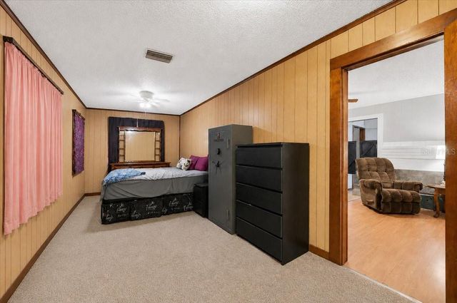 675 E BAY AVENUE, Eagle Lake, FL 33839
