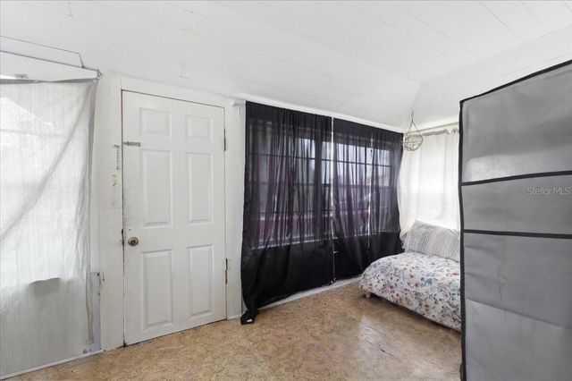 675 E BAY AVENUE, Eagle Lake, FL 33839