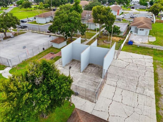 675 E BAY AVENUE, Eagle Lake, FL 33839