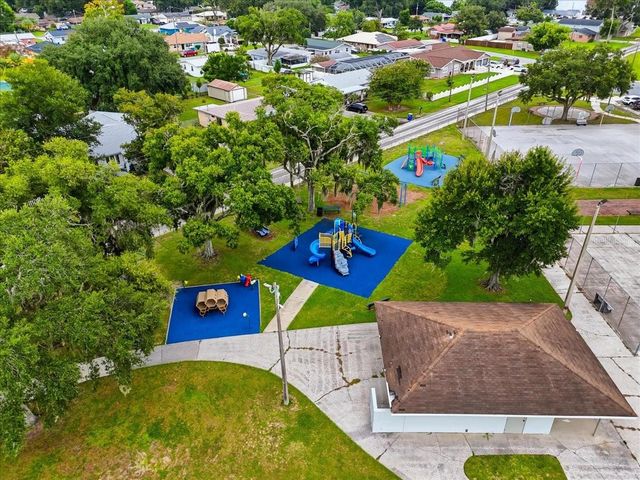 675 E BAY AVENUE, Eagle Lake, FL 33839