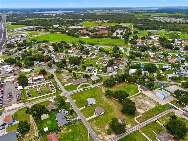 675 E BAY AVENUE, Eagle Lake, FL 33839