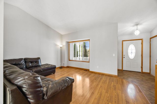 5080 Xkimo Court NW, Ramsey, MN 55303