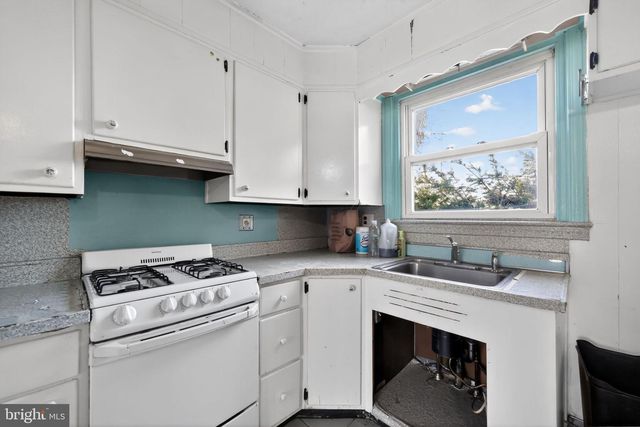 1212 MEADOW RD, Woodlyn, PA 19094