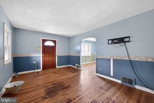 1212 MEADOW RD, Woodlyn, PA 19094