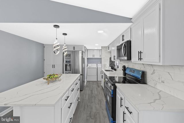 21488 FOREST RUN DR, Lexington Park, MD 20653