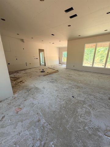 57 Charleston Place, Benton, AR 72019